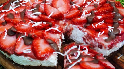 Raw Coconut Cream Strawberry Raw Cake