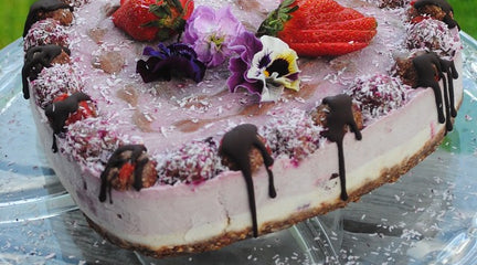 White Chocolate and Strawberry Cheesecake