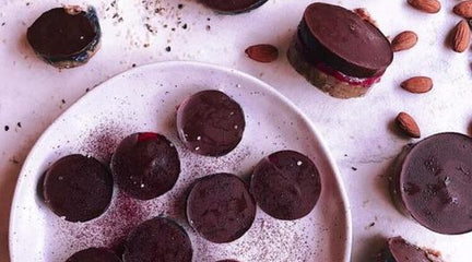 Raw Salted Caramel Peanut Butter Cup Cakes